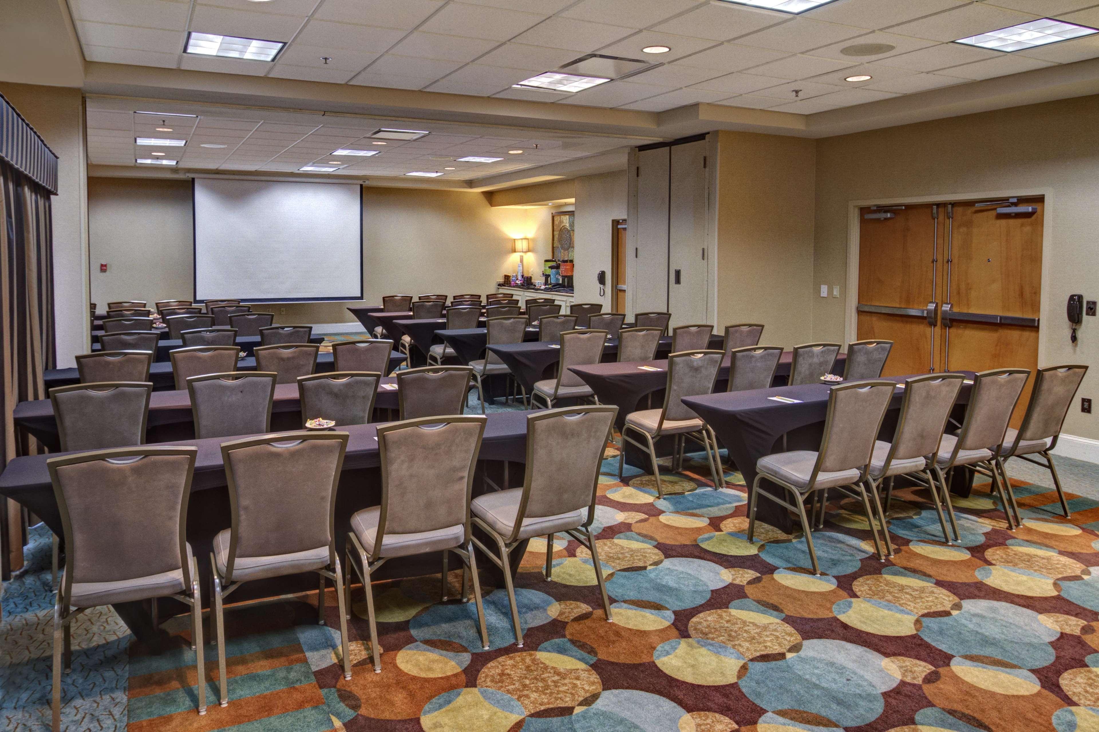 Hilton Garden Inn Nashville Airport Екстер'єр фото